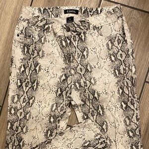 d. jeans Snake Print Skinny Jeans - Black and Cream
